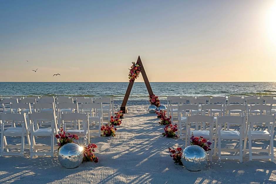 The Luce, St. Pete Beach, a Tribute Portfolio Hotel