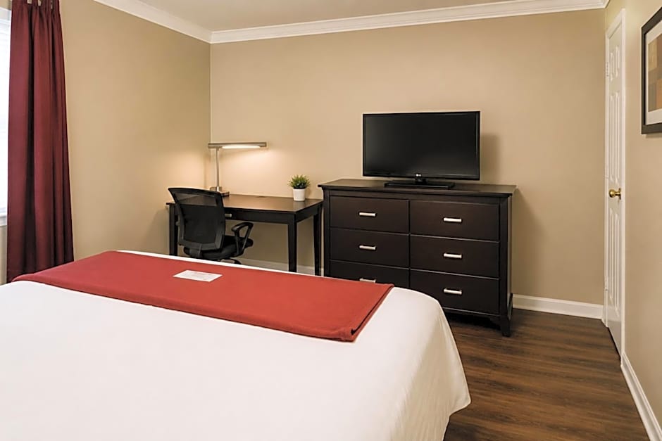 Plantation Oaks Suites & Inn Millington