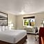 Super 8 by Wyndham Roseburg