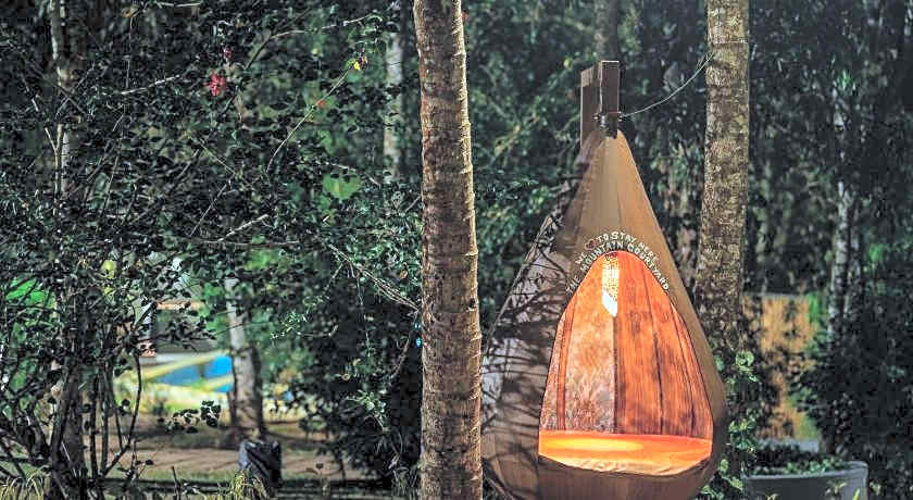 The Mountain Courtyard