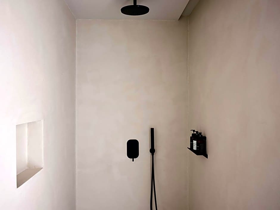 Bond Smart Living Suites