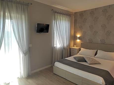 Triple Room with Private Bathroom