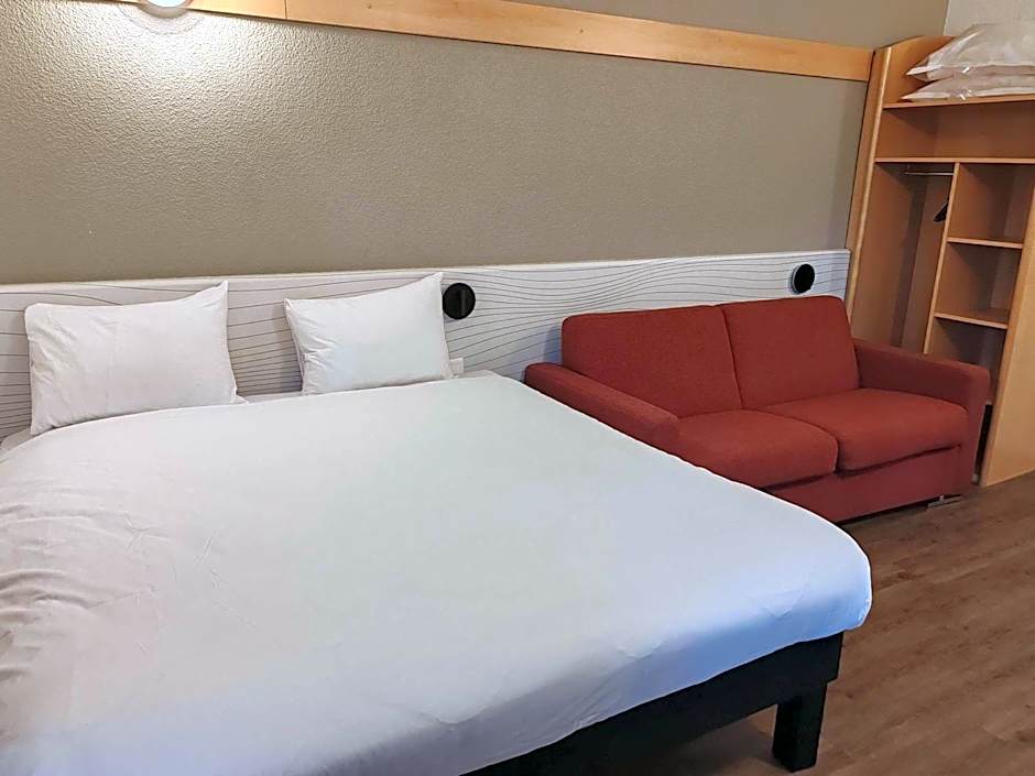 ibis Styles Poissy Paris