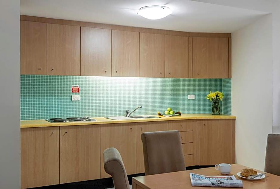 Oaks The Entrance Waterfront Suites