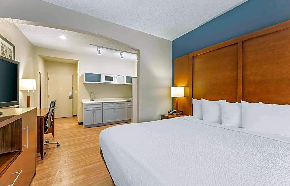 Extended Stay America Suites - Buffalo - Airport