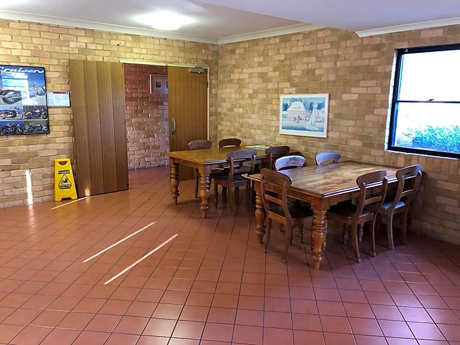 Hanbury Lodge
