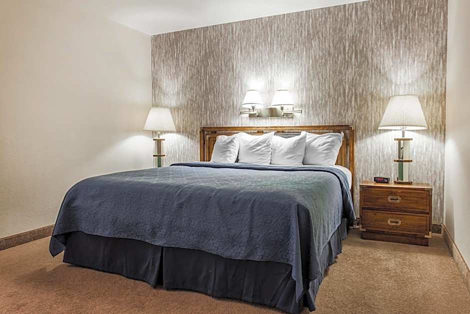 Quality Inn & Suites Goldendale