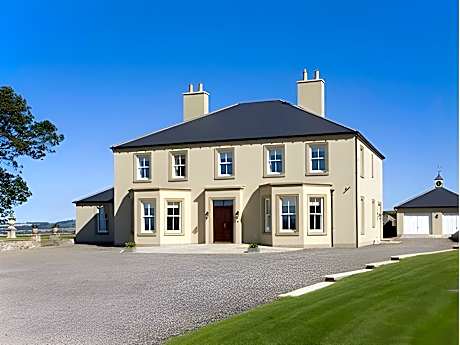 West Longridge Manor B&B