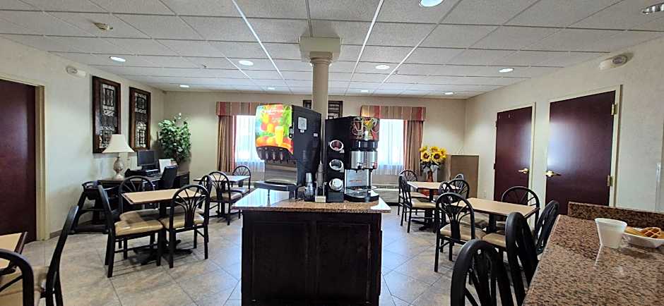 HomeTown Hotel