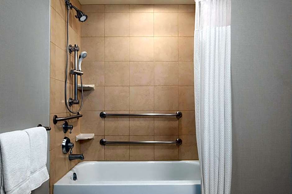 Courtyard by Marriott Madison West/Middleton