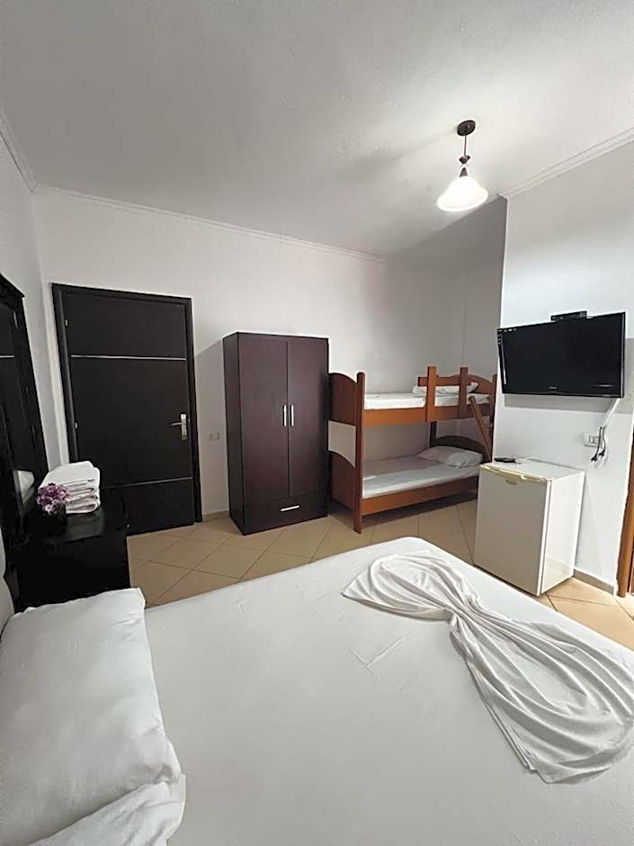 Hotel Rixhi
