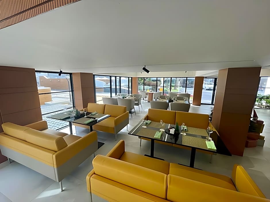 Floral Court Hotel & Residence Sukhumvit 13