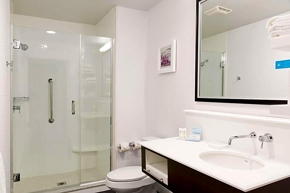 Hampton Inn By Hilton Midland