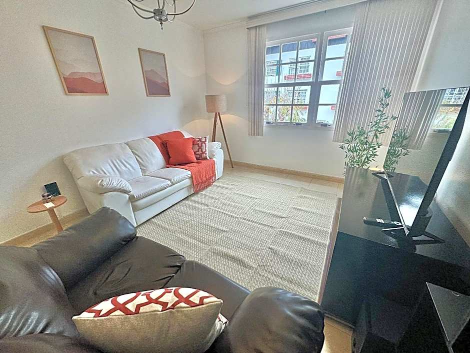 Apartamento com piscina em Olaria