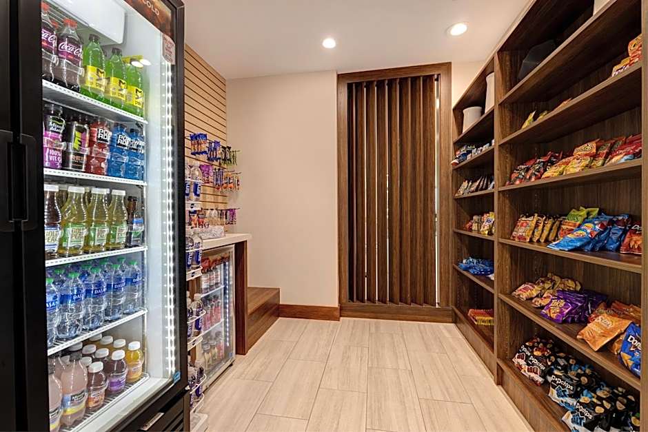 Holiday Inn Express And Suites Brighton By IHG