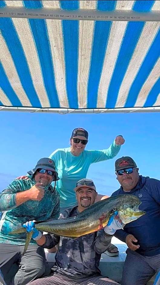 Hotel- Whale Tours and Sport fishing Vista Mag-Bay