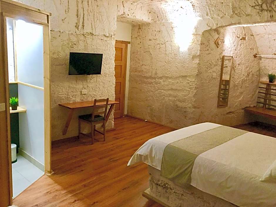 Dug Out B&B