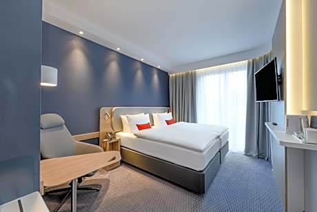 Double Room with Mobility Accessible Roll In Shower