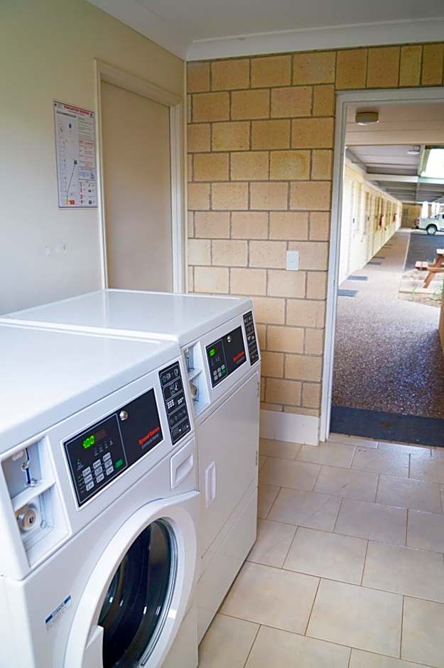 Jacaranda Country Motel