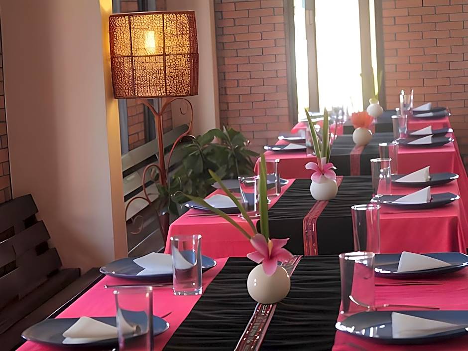 Phumanee Home Hotel