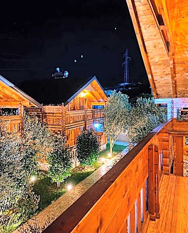 Deluxe Bungalow
