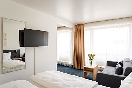 Deluxe Single Room