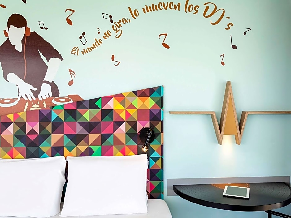 ibis Styles Merida Galerias