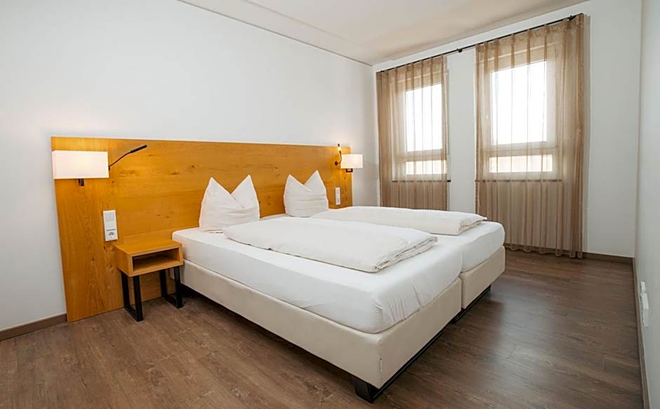 Hotel Poellners 20 min von München Hbf