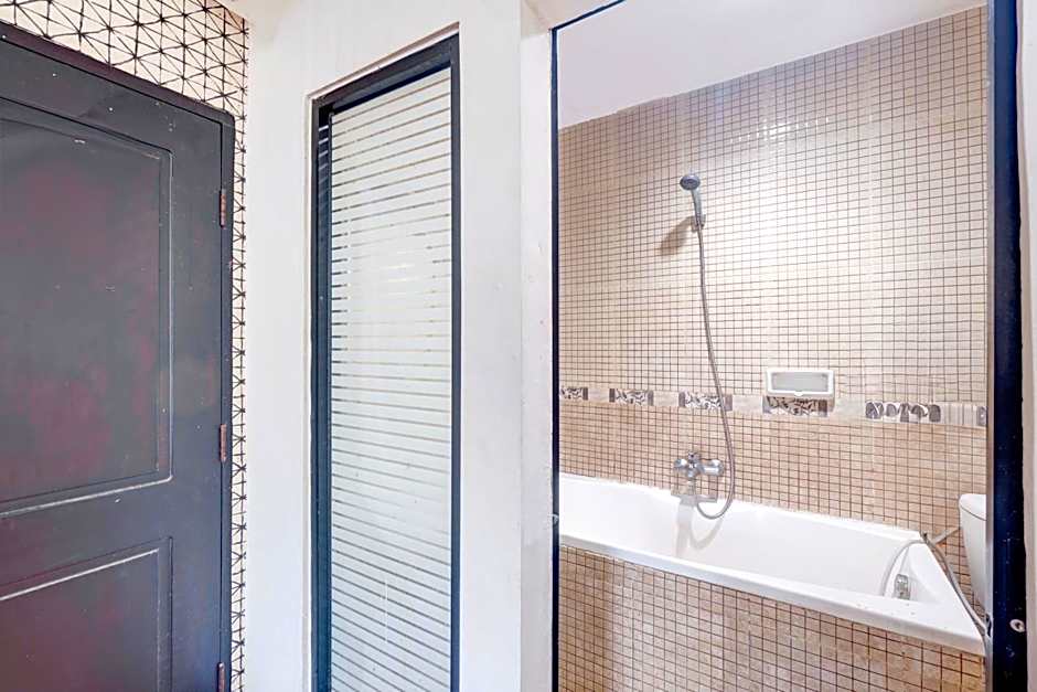 Collection O Mangga Besar Near Mangga Besar Station