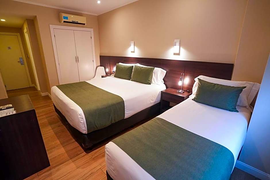 Photo 1 of 3 of Triple Room