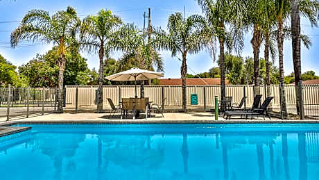 Cottonwood Motor Inn