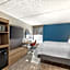 Holiday Inn Express Crestwood By IHG
