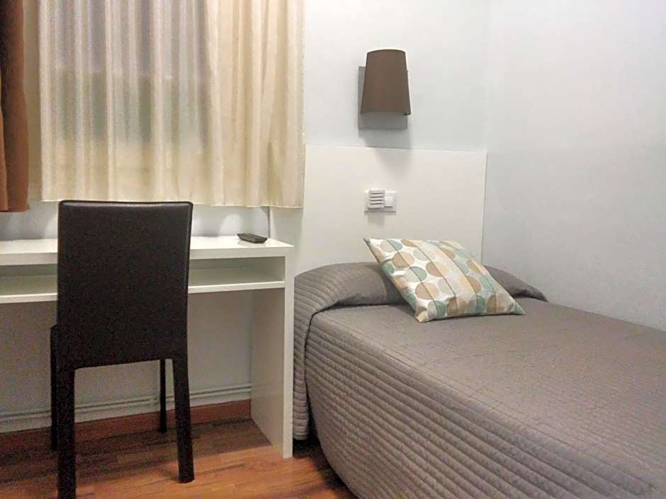 Hostal Lesseps