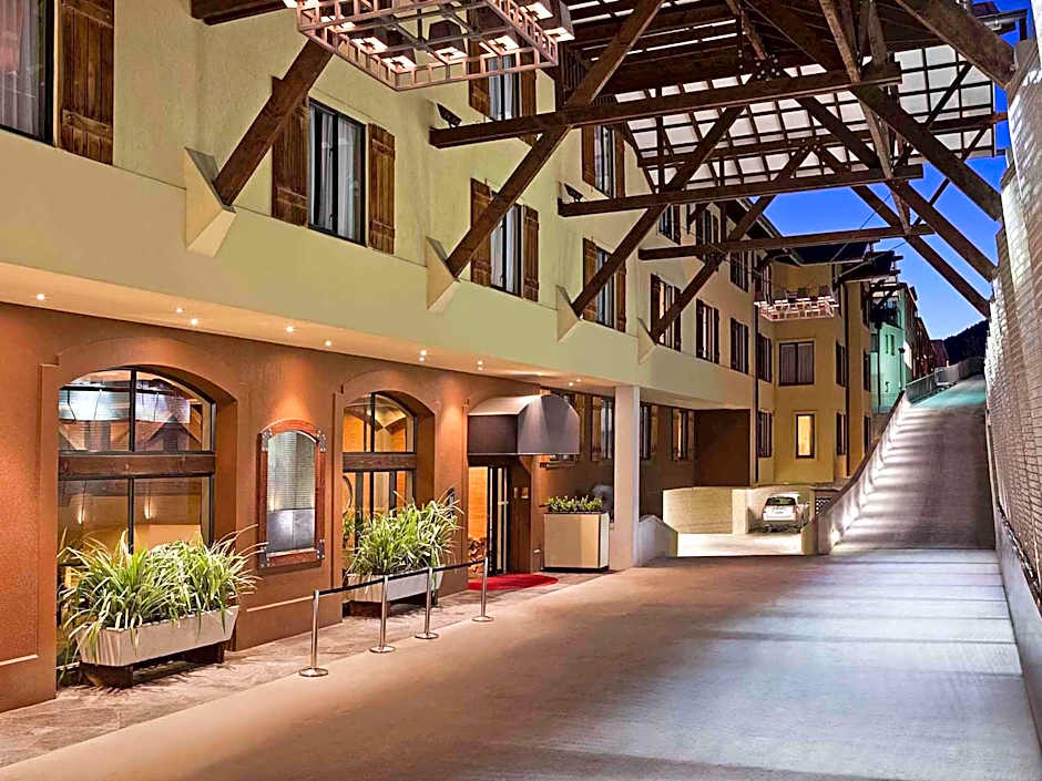 Hotel St Moritz, Queenstown - MGallery by Sofitel