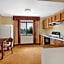 Super 8 by Wyndham Marshalltown