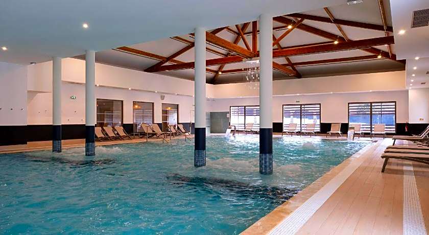 Zenitude Hotel la Valadiere, an Ascend Collection Hotel