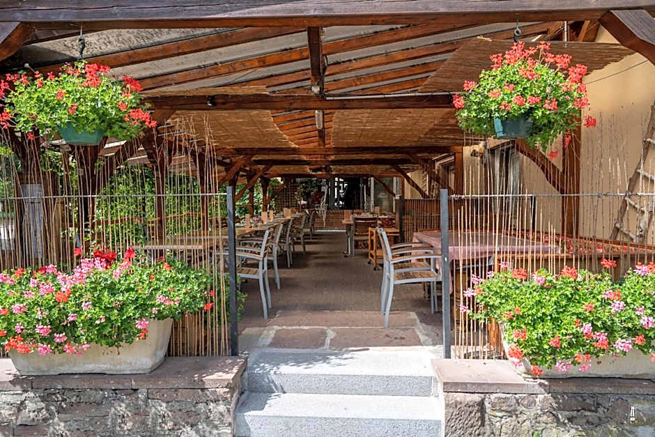 Logis Hotel Restaurant Le Faudé