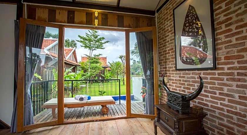 Kampot River Residence