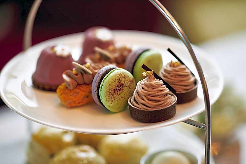 Great Fosters - Near Windsor