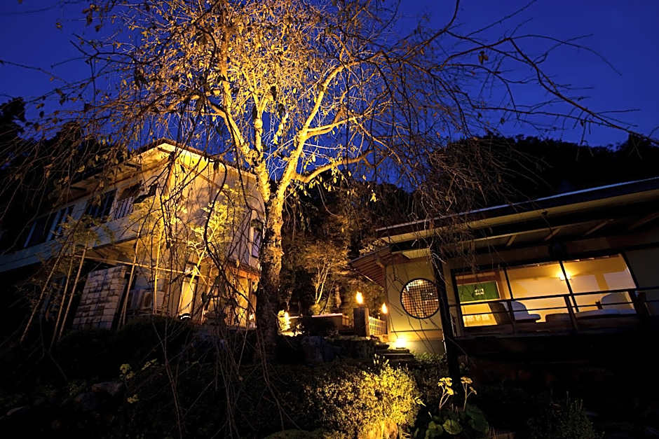 TAKITEI Riverside Onsen ーA Hidden Ryokan in Kanazawaー