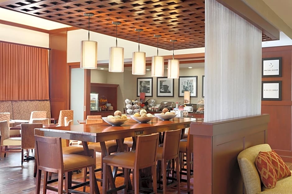 Hampton Inn & Suites Mystic
