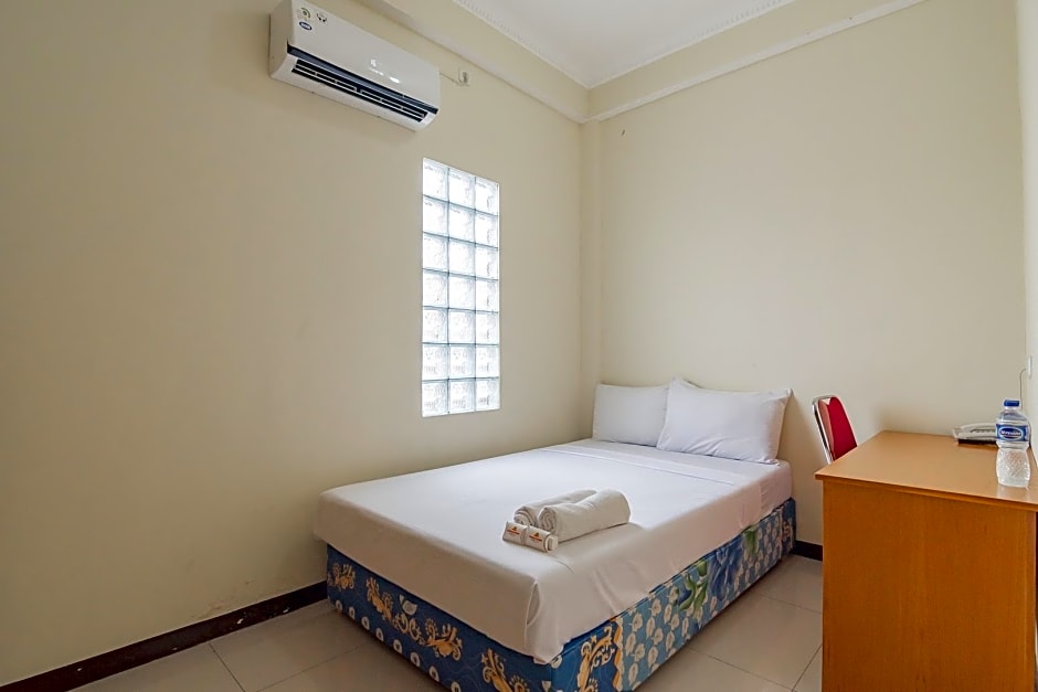 Grand Kembar Hotel Mitra RedDoorz