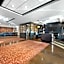 Best Western Plus Lakeview Hotel