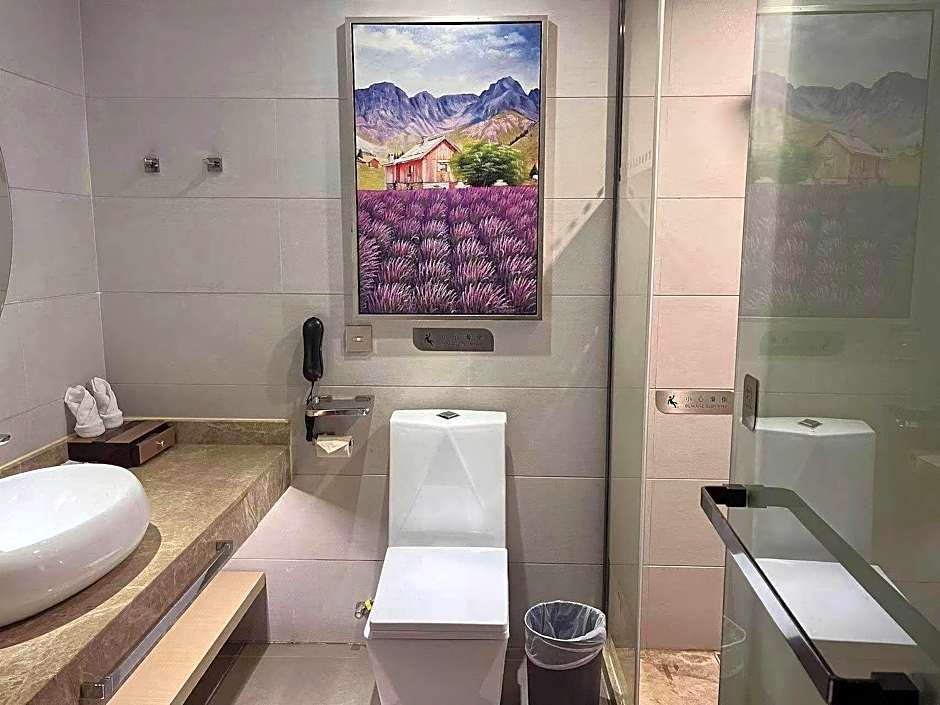 Lavande Hotel Heyuan Avenue Asia's first fountain