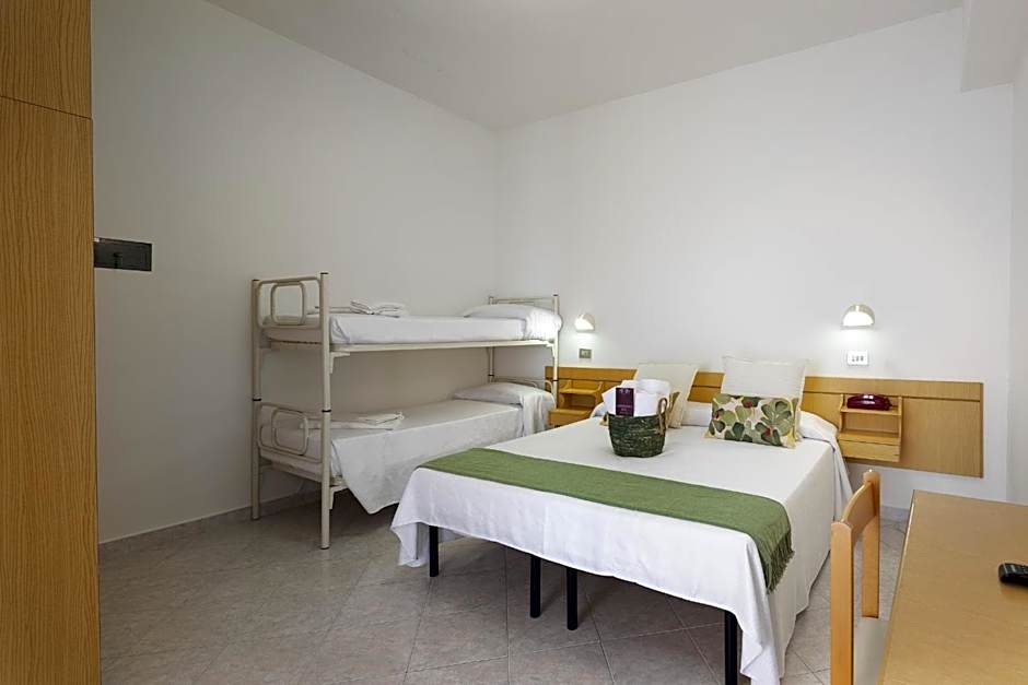 Hotel Cola Frontemare