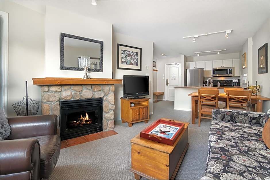 Town Plaza Suites by Golden Dreams