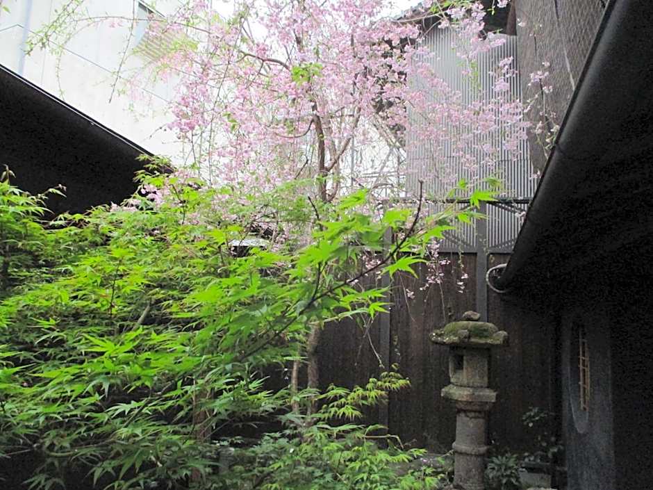 Takeya Kitano Honkan