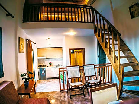 Split Level Suite with Sea View