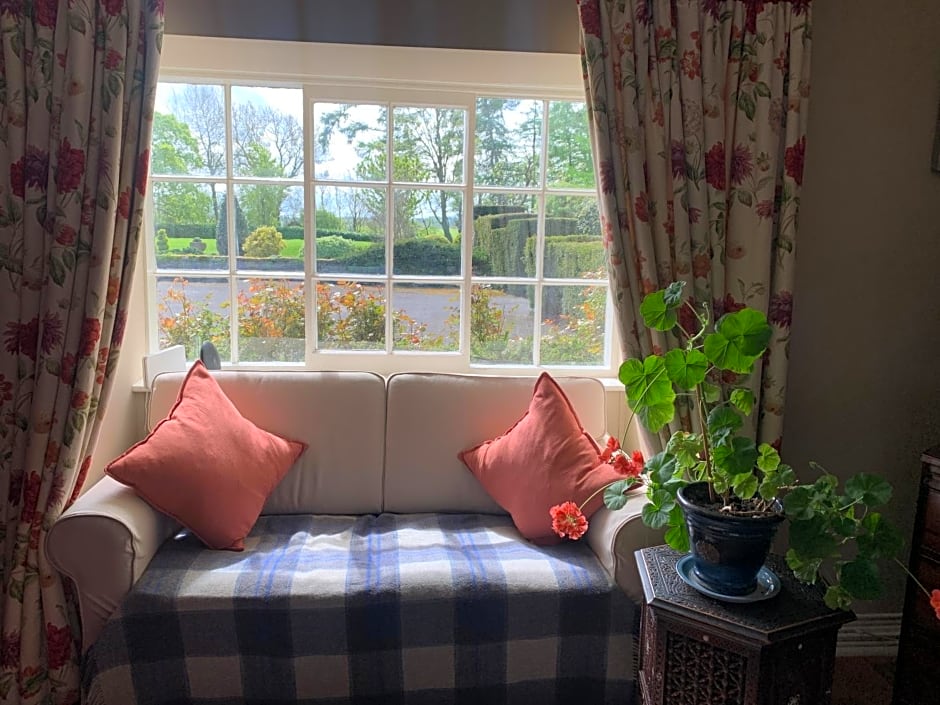 Dalton House Bed and Breakfast