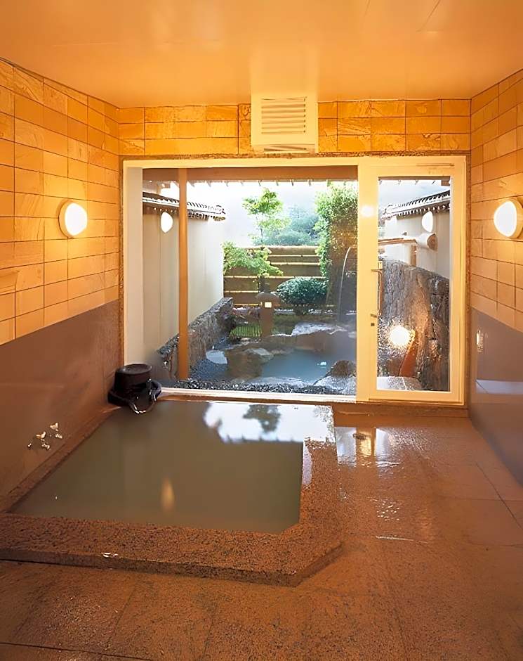 Unzen Miyazaki Ryokan